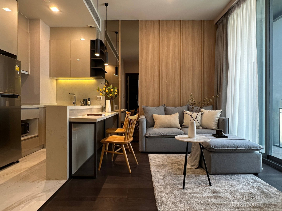 For RentCondoSukhumvit, Asoke, Thonglor : 🏙 **Condo for rent LAVIQ Sukhumvit 57 (Thonglor)** RB1822 Luxury Condo in the heart of Thonglor, near BTS only 200 meters ✨