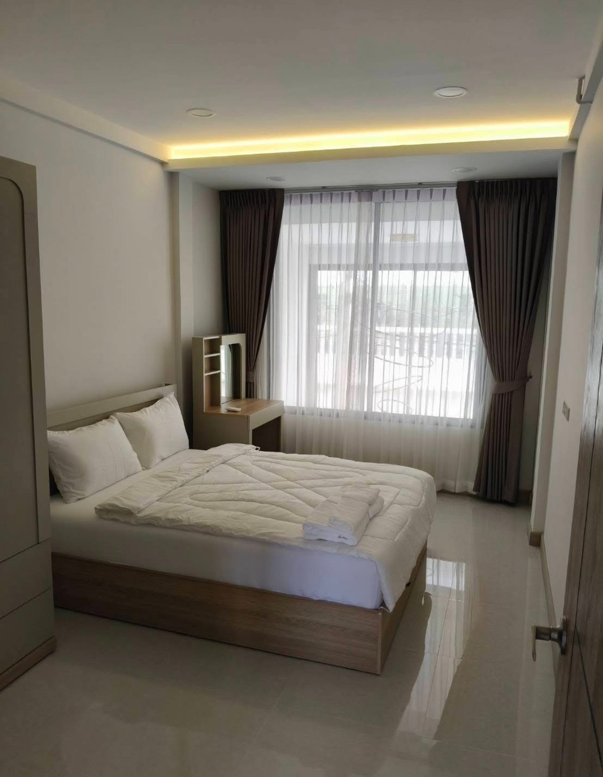 ให้เช่าโฮมออฟฟิศสุขุมวิท อโศก ทองหล่อ : Furnished Home Office 3 storey Townhome in Ekkamai 22