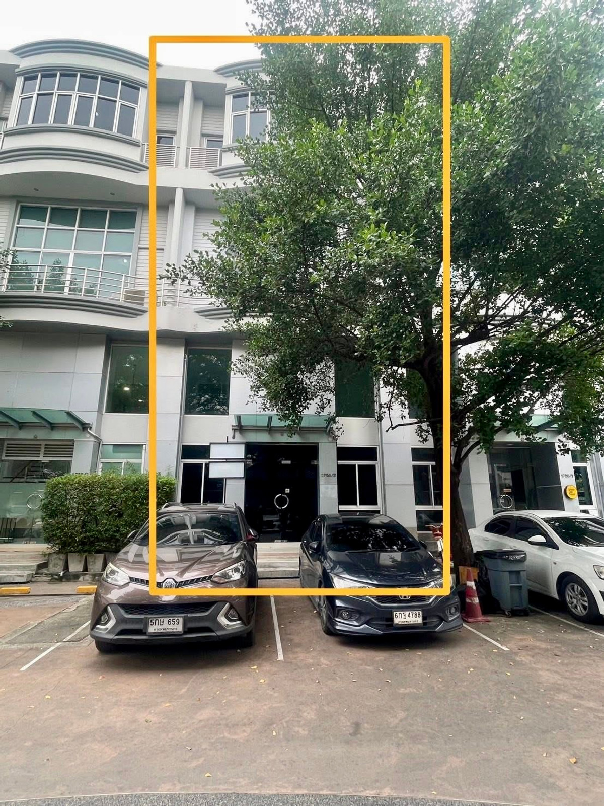 ให้เช่าโฮมออฟฟิศรามคำแหง หัวหมาก : Home office 4ชั้น ทาวน์อินทาวน์ 300sq.m.4ห้องนอน 4 ห้องน้ำ จดบริษัทได้