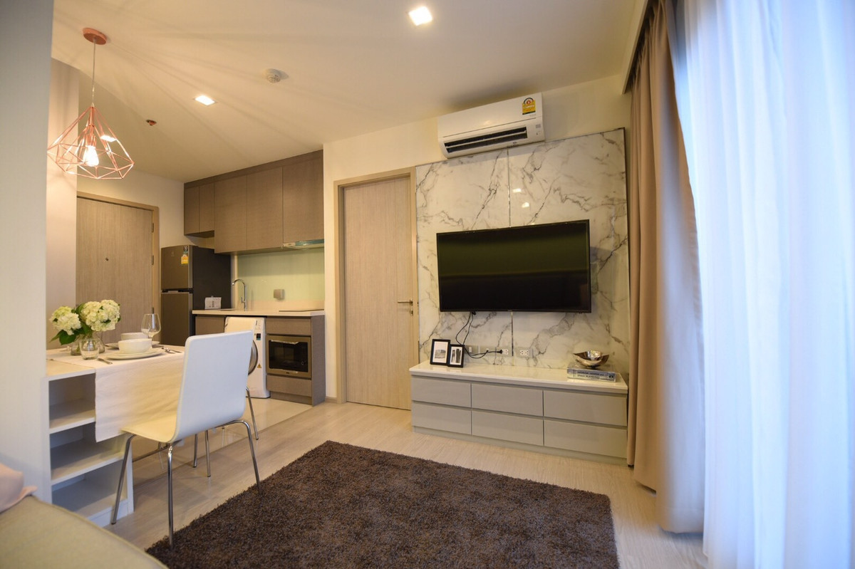 For RentCondoSukhumvit, Asoke, Thonglor : For rent condo Rhythm Sukhumvit 36 - 38 Fully furnished (S01-0308)