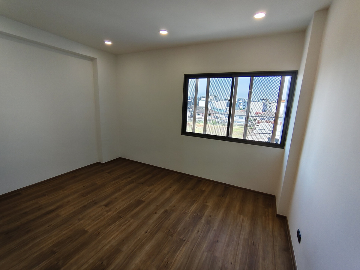 For SaleTownhomePattanakan, Srinakarin : [For Sale] SHO PHATTHANAKARN 32 Townhome, size 4.5 floors.