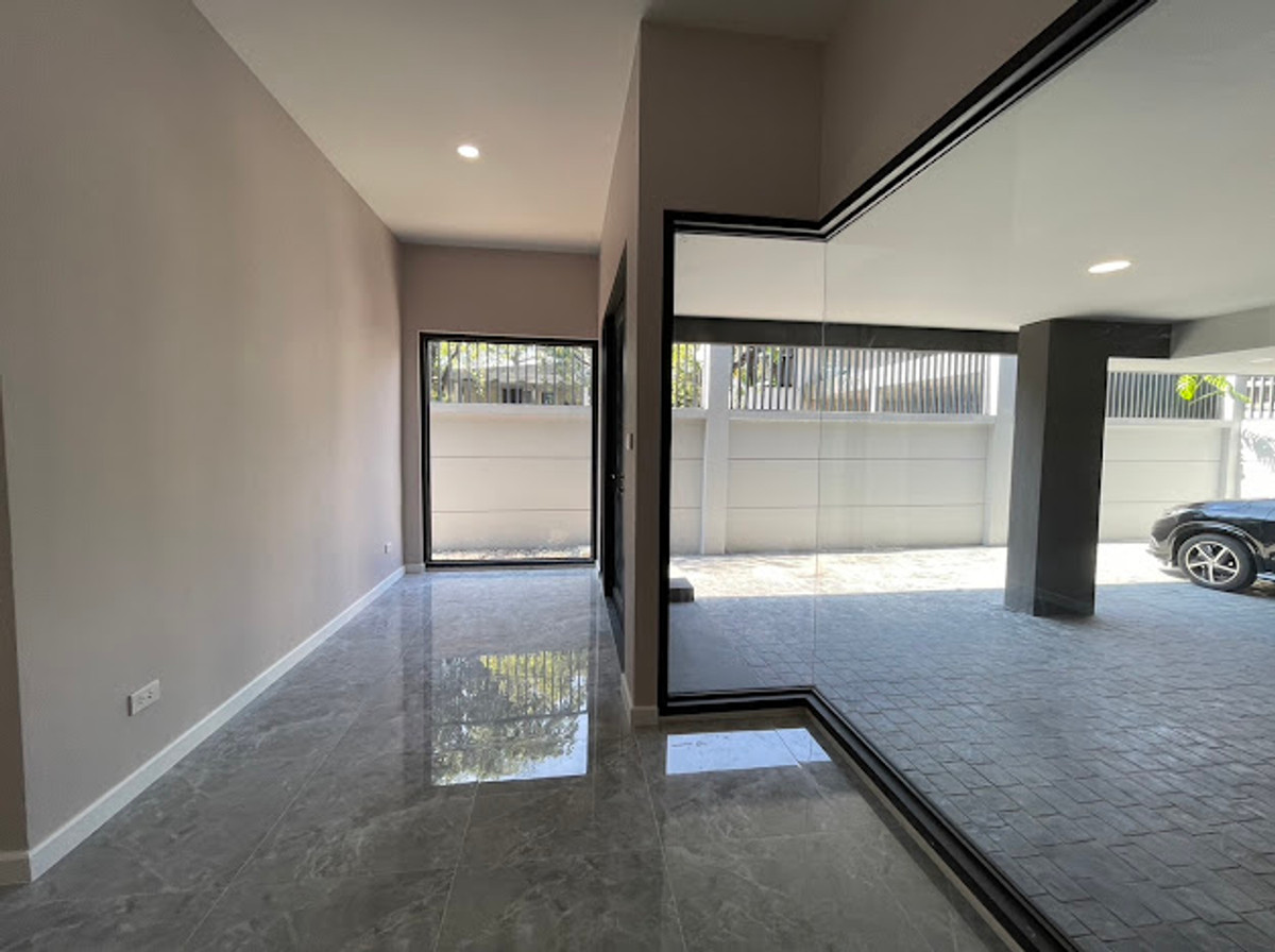 ให้เช่าโฮมออฟฟิศสุขุมวิท อโศก ทองหล่อ : House Soi Thonglor 25 บ้านเดี่ยวในซอยทองหล่อ 25 โครงการ Sage ทองหล่อ 362 ต.ร.ม.มีลิฟต์