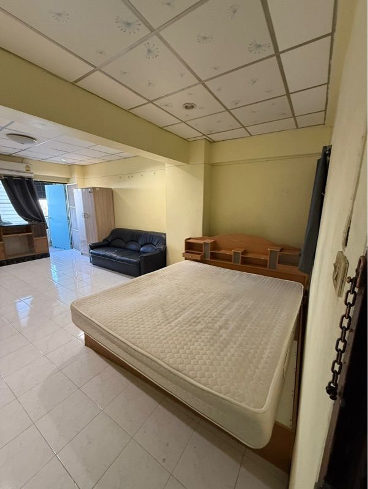 ให้เช่าคอนโดรามคำแหง หัวหมาก : ให้เช่า เอแบค คอนโดทาวน์ ชั้น 4