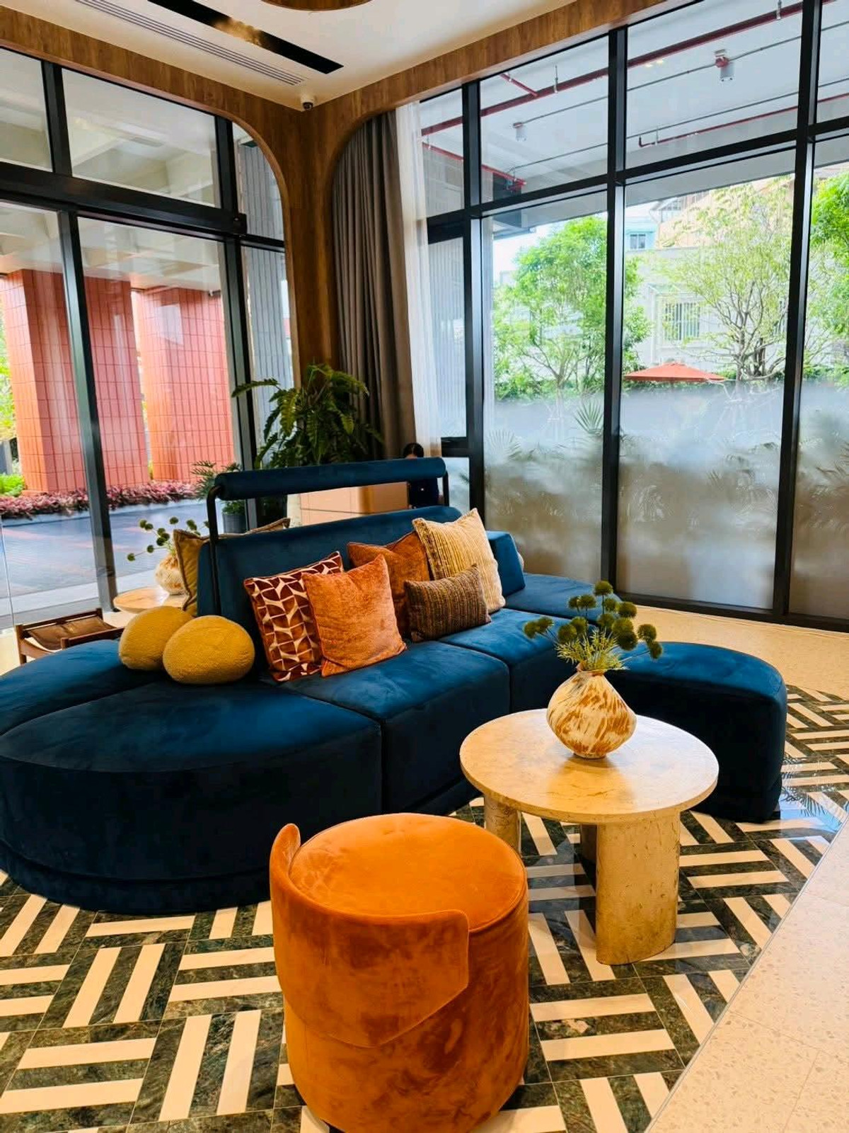 For RentCondoWongwianyai, Charoennakor : ✨ Good location, near BTS Khlong San, walk only 200 meters, near ICONSIAM, Chao Phraya River view ✨