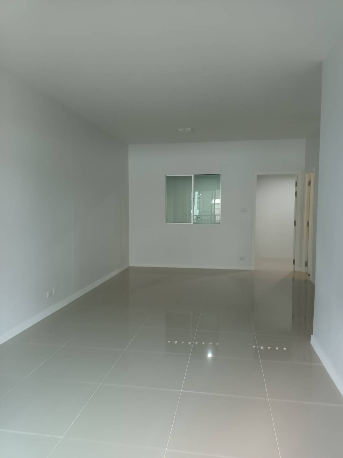 ให้เช่าทาวน์โฮมปทุมธานี รังสิต ธรรมศาสตร์ : ⚡ ให้เช่า ทาวน์โฮม 2 ชั้น พฤกษา 116 รังสิต - ธัญบุรี ขนาด 18 ตร.ว. ⚡