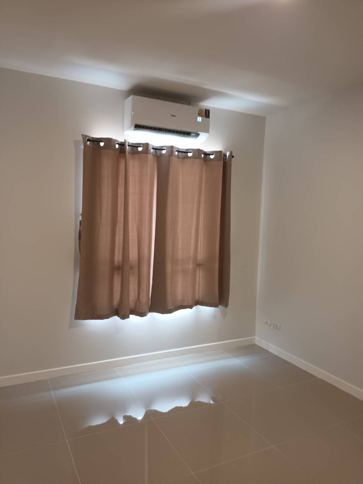 ให้เช่าทาวน์โฮมปทุมธานี รังสิต ธรรมศาสตร์ : ⚡ ให้เช่า ทาวน์โฮม 2 ชั้น พฤกษา 116 รังสิต - ธัญบุรี ขนาด 18 ตร.ว. ⚡