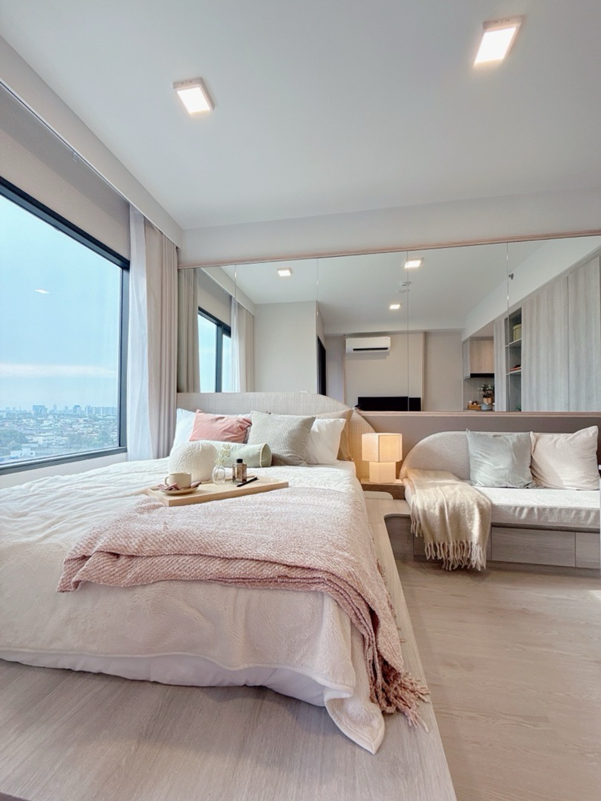 For SaleCondoKasetsart, Ratchayothin : 𝐂𝐎𝐁𝐄 𝐊𝐀𝐒𝐄𝐓-𝐒𝐑𝐈𝐏𝐀𝐓𝐔𝐌 𝐅𝐑𝐄𝐄 Down payment 𝟎 baht, easy installments. 𝟗,𝟓𝟎𝟎/month, new room from the 𝐒𝐂 project, next to the university.