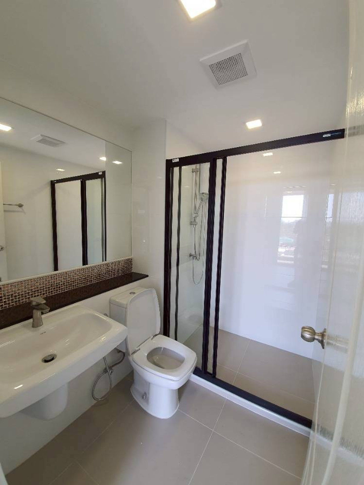 ให้เช่าคอนโดรามคำแหง หัวหมาก : ✅ TOPG124 ✅ Line : @p2nproperty