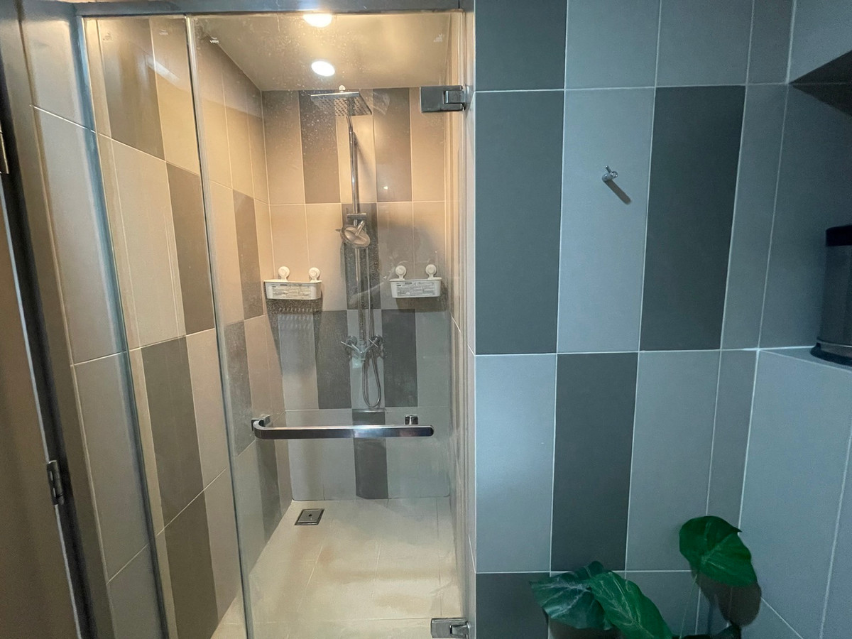 ให้เช่าคอนโดวงเวียนใหญ่ เจริญนคร : Teal Sathorn Taksin วิวและห้องสวยมาก ห้องใหญ่ 45 ตรม. ติด bts วงเวียนใหญ่ สอบถามได้ครับ