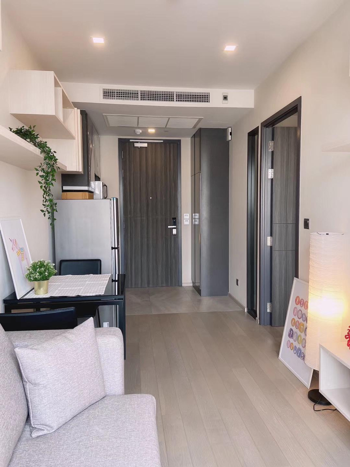 ให้เช่าคอนโดสุขุมวิท อโศก ทองหล่อ : Minimal Style , Ashton Asoke 1bed 32 Sqm Fullyfurnish Welcome Foreign 26,000-