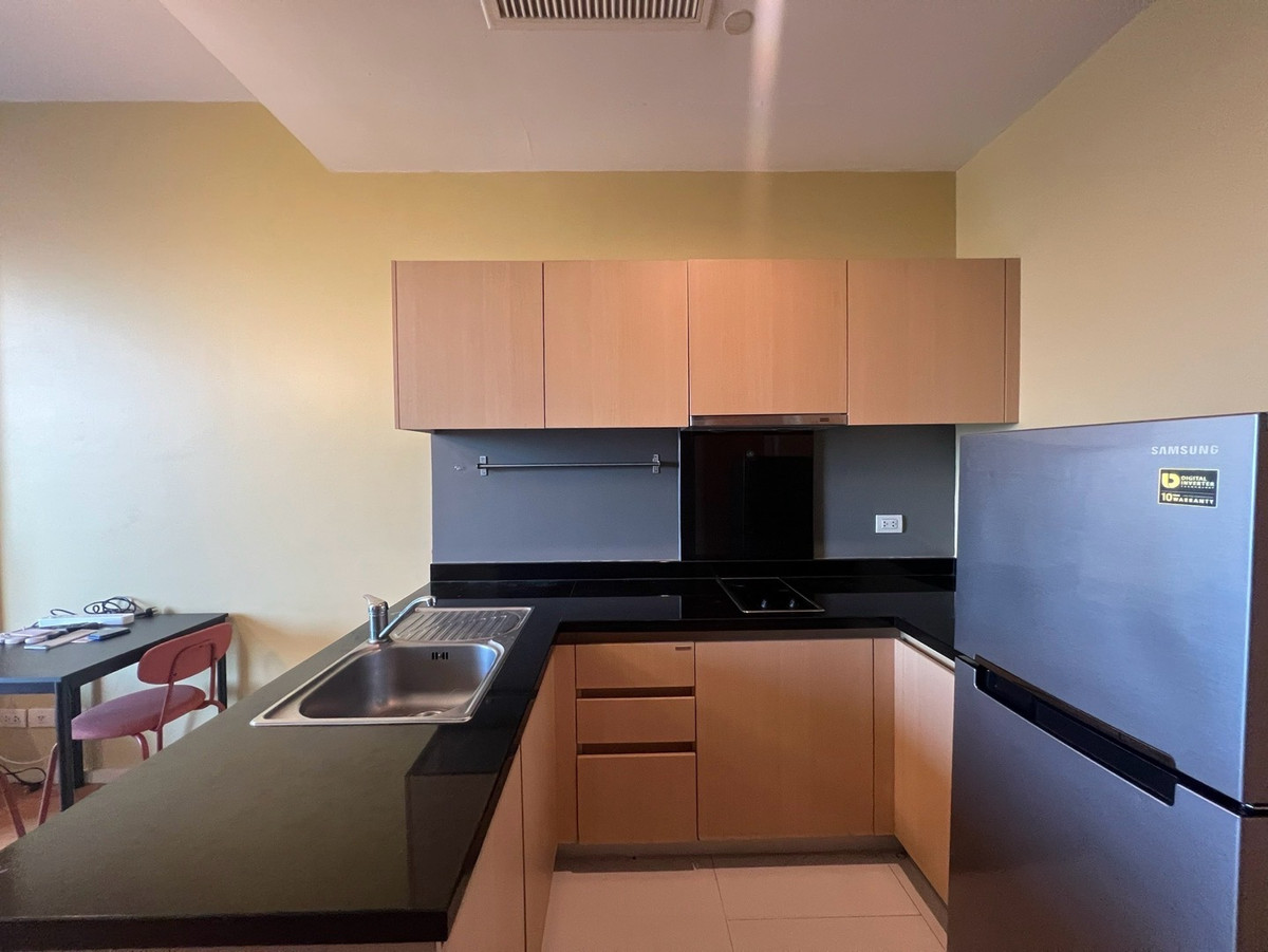For RentCondoKasetsart, Ratchayothin : For rent, Wind Ratchayothin, Studio room, high floor, ready to move in, price 14,900/month, contact 098-9655699.
