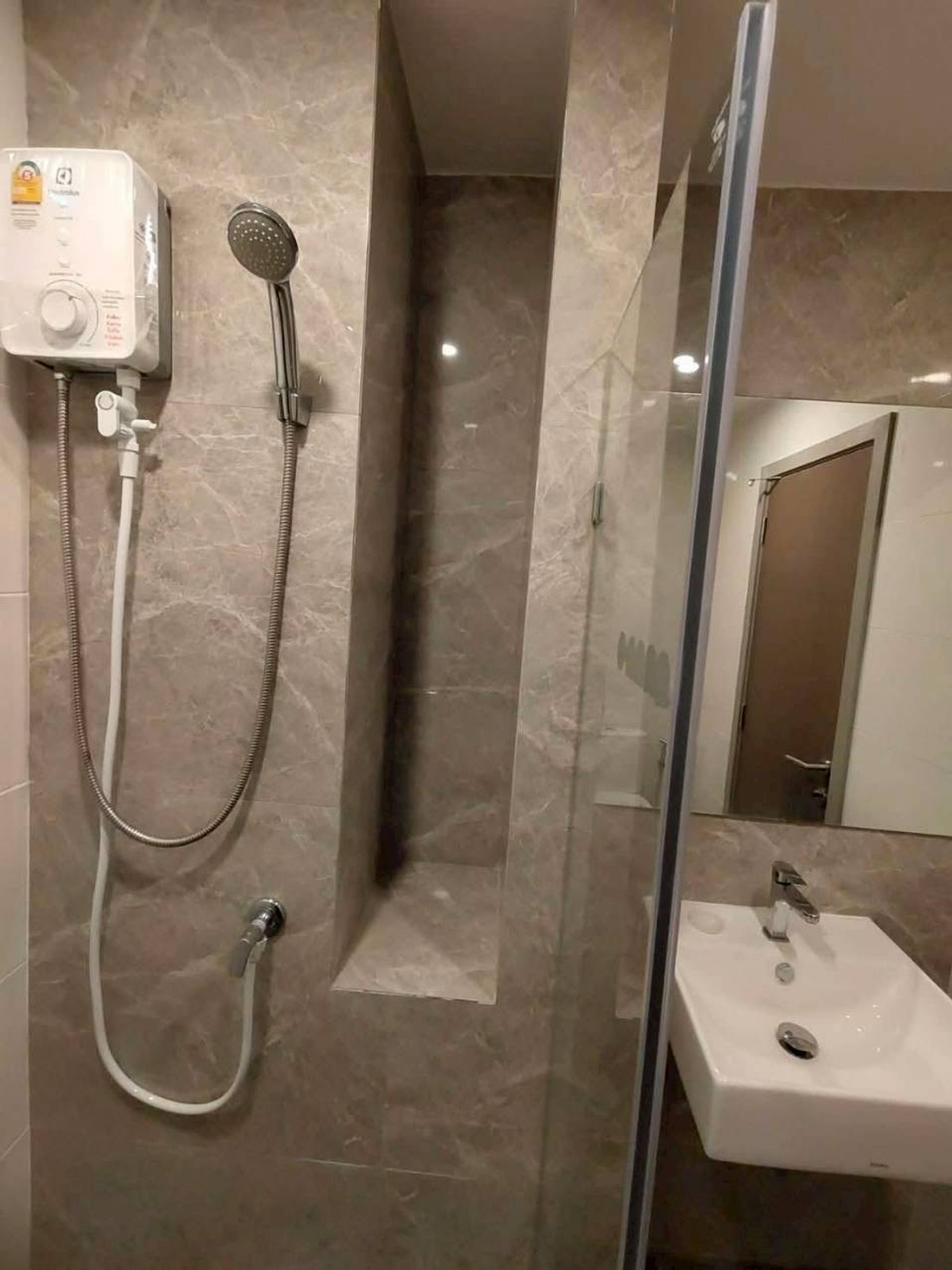 ให้เช่าคอนโดลาดพร้าว101 แฮปปี้แลนด์ : ✅ OLK134 ✅ Line : @p2nproperty