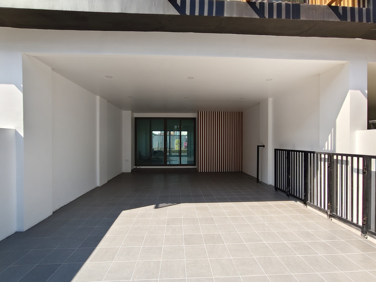 For SaleTownhomePattanakan, Srinakarin : [For Sale] SHO PHATTHANAKARN 32 Townhome 4.5 floors (Unit no: 64)