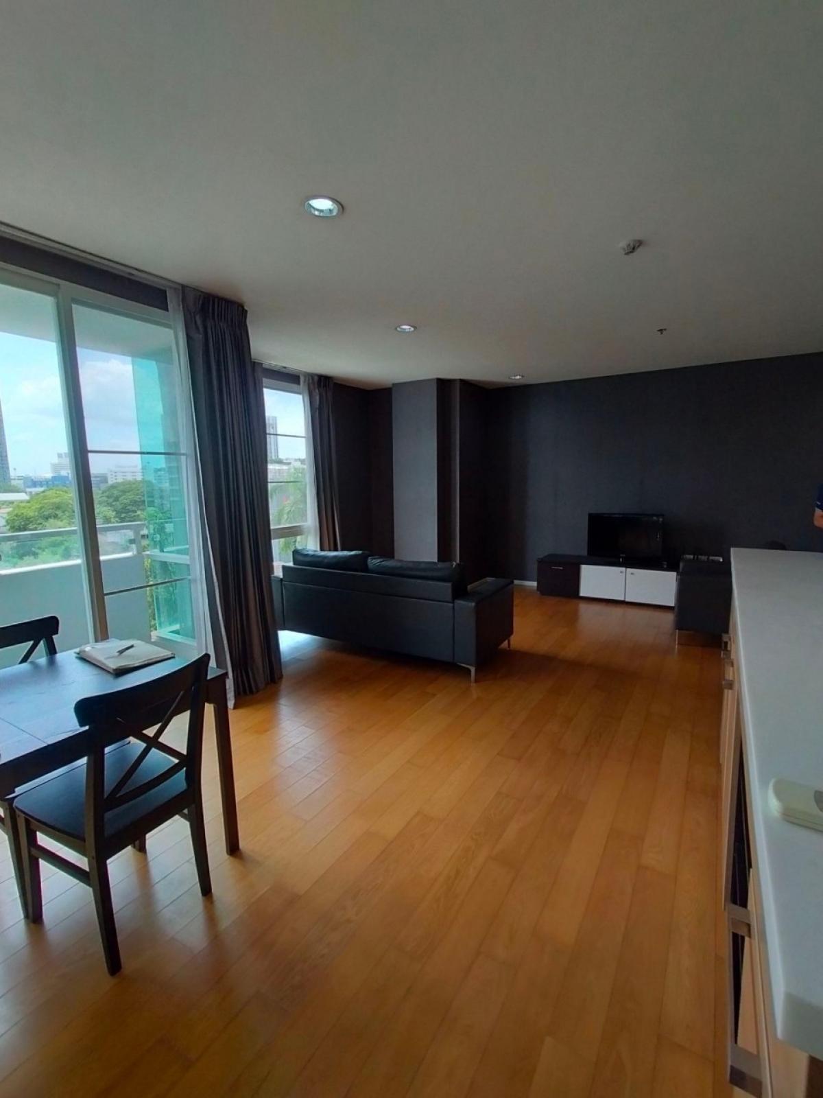 For RentCondoSukhumvit, Asoke, Thonglor : 03/04/2026, Beautiful room 2 bedrooms Villa Sichara near BTS Thonglor
Rent 48,000 baht/month with complete fitness and swimming pool! 0642748883