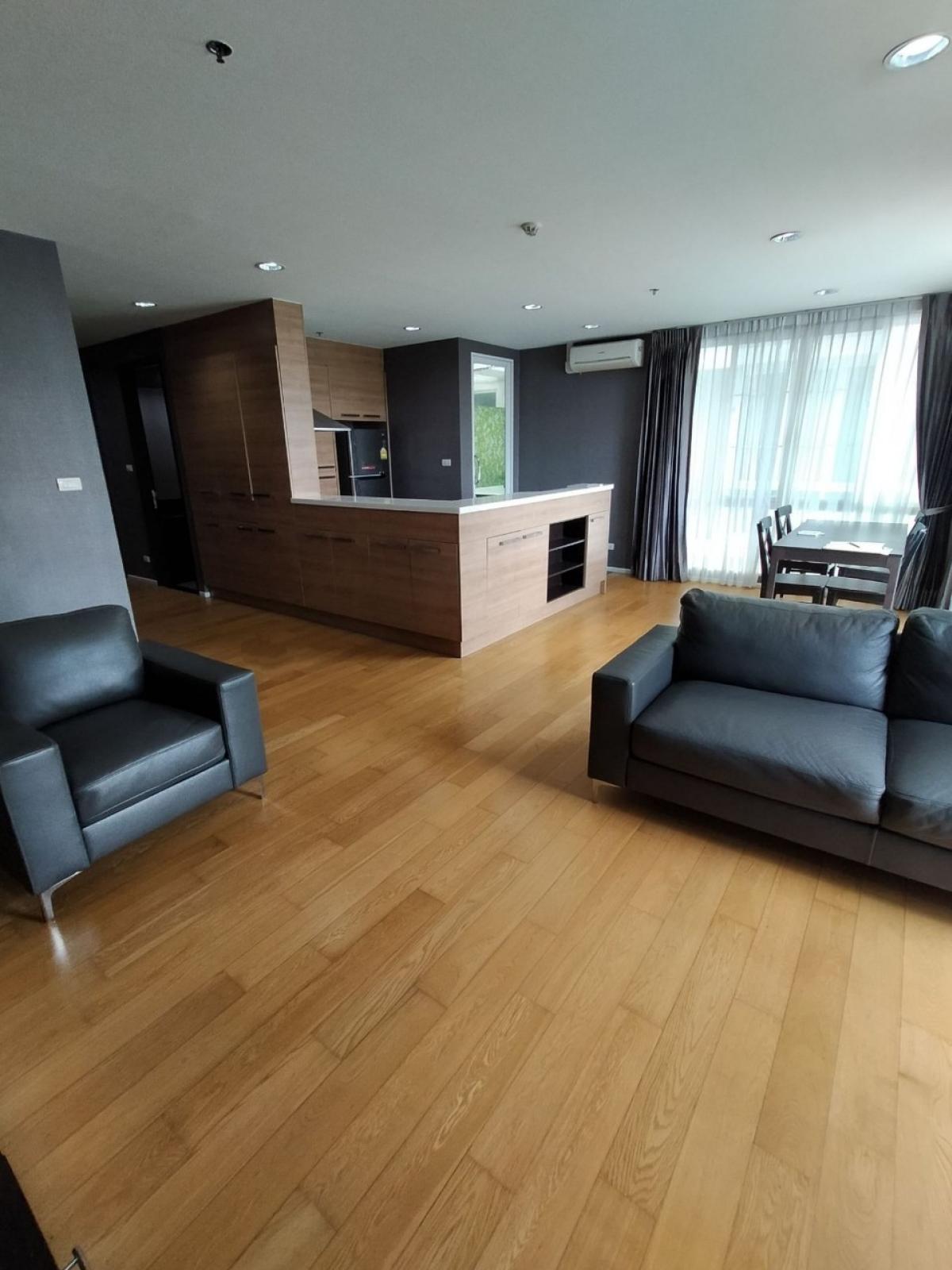 For RentCondoSukhumvit, Asoke, Thonglor : 03/04/2026, Beautiful room 2 bedrooms Villa Sichara near BTS Thonglor
Rent 48,000 baht/month with complete fitness and swimming pool! 0642748883