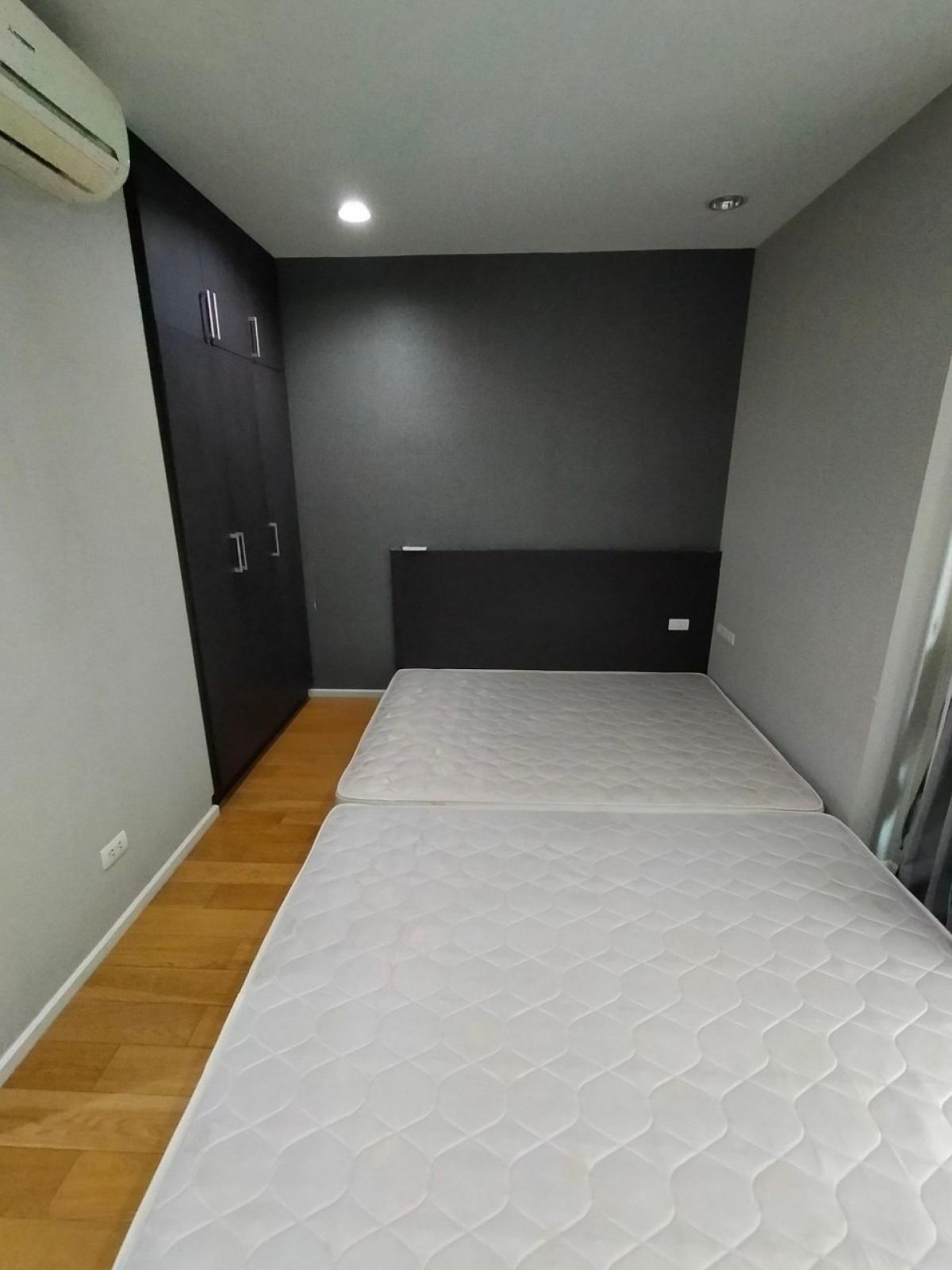 For RentCondoSukhumvit, Asoke, Thonglor : 03/04/2026, Beautiful room 2 bedrooms Villa Sichara near BTS Thonglor
Rent 48,000 baht/month with complete fitness and swimming pool! 0642748883