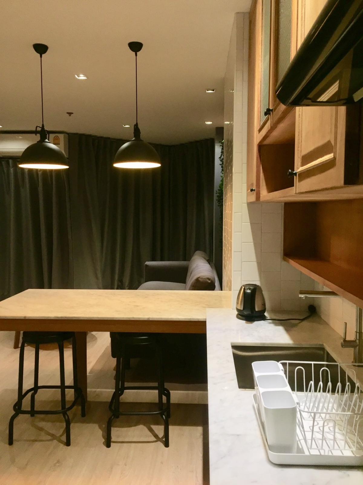 For SaleCondoRatchathewi,Phayathai : 03/04/2026, Luxury condo in the heart of Ari, 2 bedrooms, 2 bathrooms, 74 sqm.
For sale at 6.89 million THB / for rent at 30,000 THB, close to BTS/MRT! 0642748883