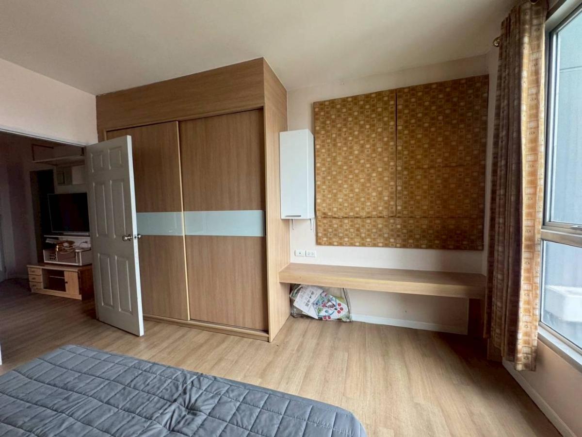 For SaleCondoRatchadapisek, Huaikwang, Suttisan : 03/04/2026, # 🔥 Condo next to MRT Huai Khwang 1 bedroom Life@Ratchada - Ready to move in, beautifully arranged, great price 3.69 million only! 0642748883