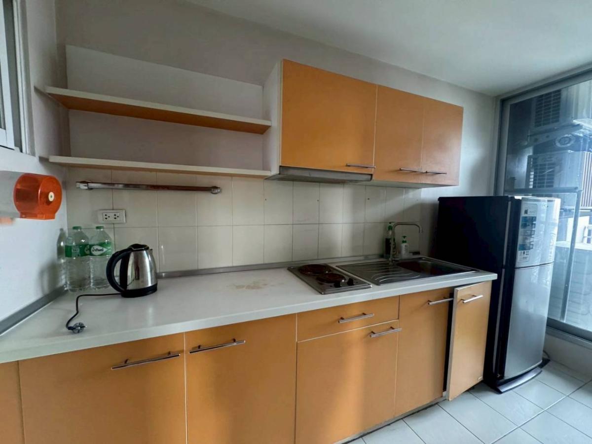 For SaleCondoRatchadapisek, Huaikwang, Suttisan : 03/04/2026, # 🔥 Condo next to MRT Huai Khwang 1 bedroom Life@Ratchada - Ready to move in, beautifully arranged, great price 3.69 million only! 0642748883