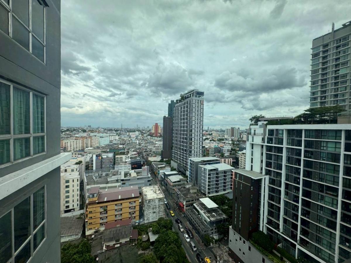 For SaleCondoRatchadapisek, Huaikwang, Suttisan : 03/04/2026, # 🔥 Condo next to MRT Huai Khwang 1 bedroom Life@Ratchada - Ready to move in, beautifully arranged, great price 3.69 million only! 0642748883