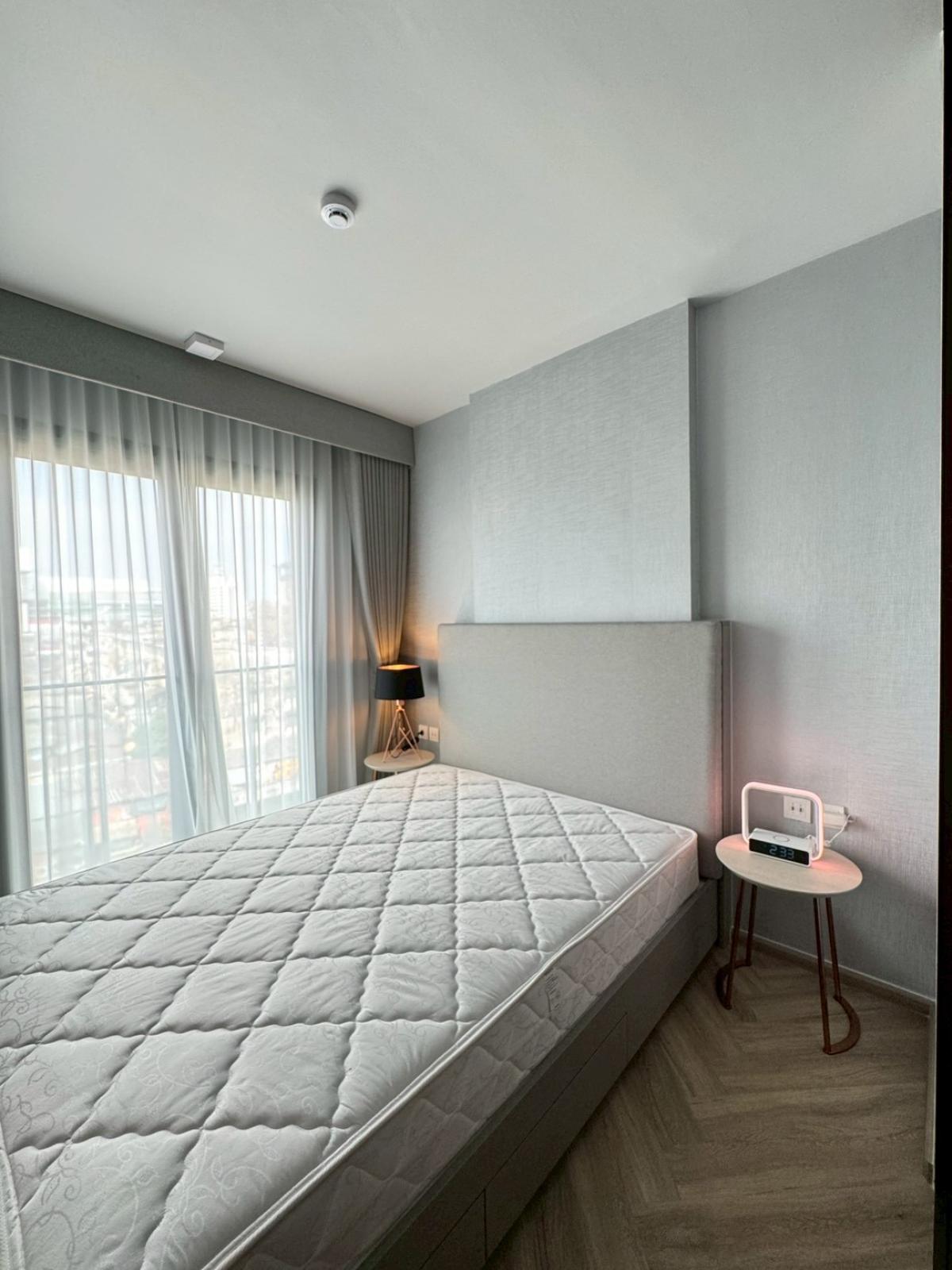 ขายคอนโดสุขุมวิท อโศก ทองหล่อ : 03/04/2026, รวมค่าโอนคอนโด Chapter ทองหล่อ 1 ห้องนอน ราคาพิเศษ 3.99 ลบ. 
ใกล้ BTS ทองหล่อ พร้อมสิ่งอำนวยความสะดวกครบครัน! 0642748883