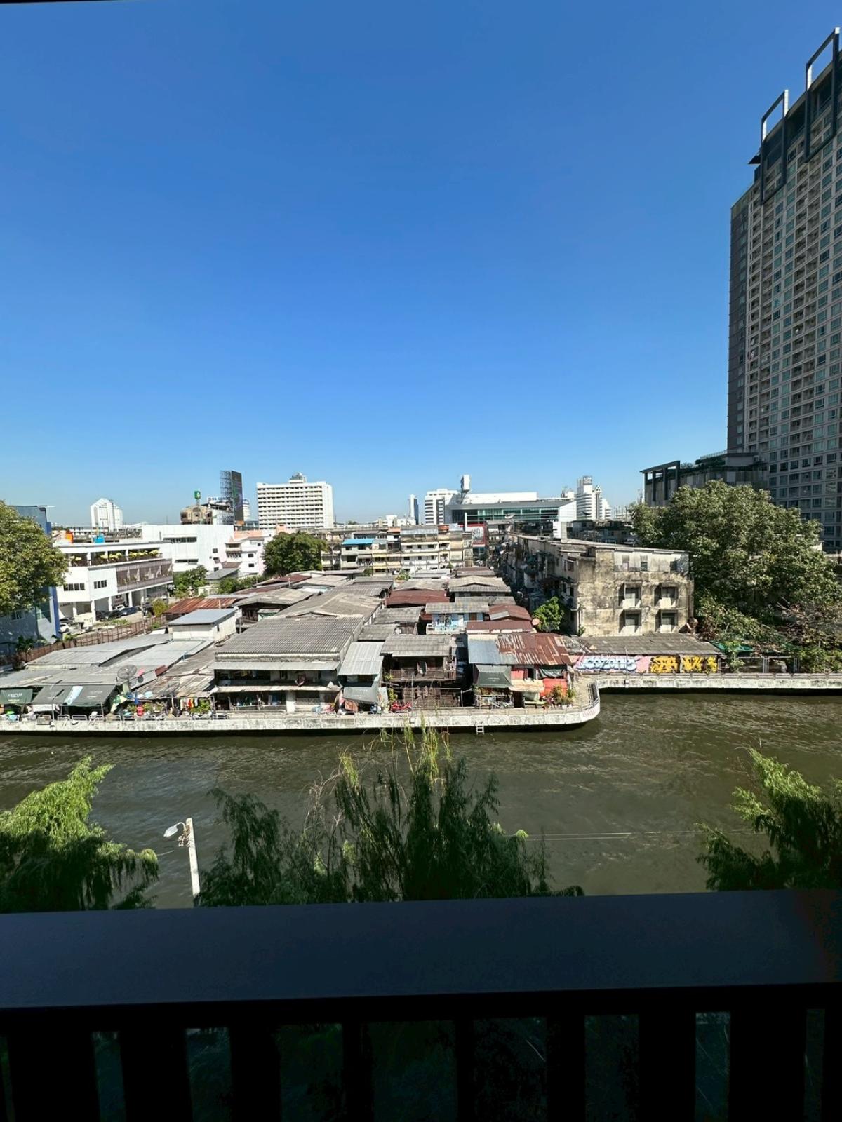 ขายคอนโดสุขุมวิท อโศก ทองหล่อ : 03/04/2026, รวมค่าโอนคอนโด Chapter ทองหล่อ 1 ห้องนอน ราคาพิเศษ 3.99 ลบ. 
ใกล้ BTS ทองหล่อ พร้อมสิ่งอำนวยความสะดวกครบครัน! 0642748883