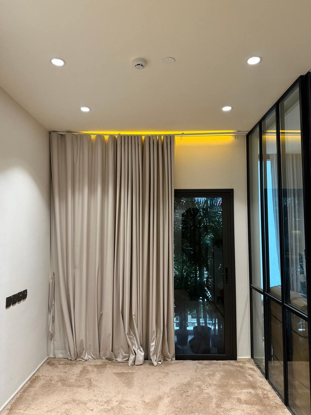 ขายคอนโดสุขุมวิท อโศก ทองหล่อ : 03/04/2026, รวมค่าโอน✨คอนโดใจกลางสุขุมวิท 23 ใกล้ BTS/MRT พร้อมสิ่งอำนวยความสะดวกครบ! 
🌇 Muniq Sukhumvit 23 | 1 ห้องนอน ขนาด 34.74 ตรม. เริ่ม 5.4 ล้าน! 0642748883