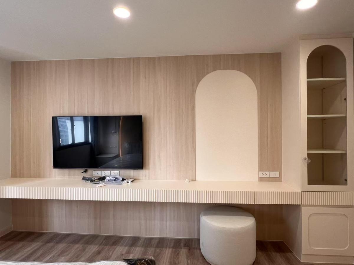 For RentCondoSukhumvit, Asoke, Thonglor : 03/04/2026, Luxurious and spacious in the heart of Thonglor, 3 bedrooms, ready to move in!
Rent for only 70,000 baht/month, near BTS Thong Lo 0642748883