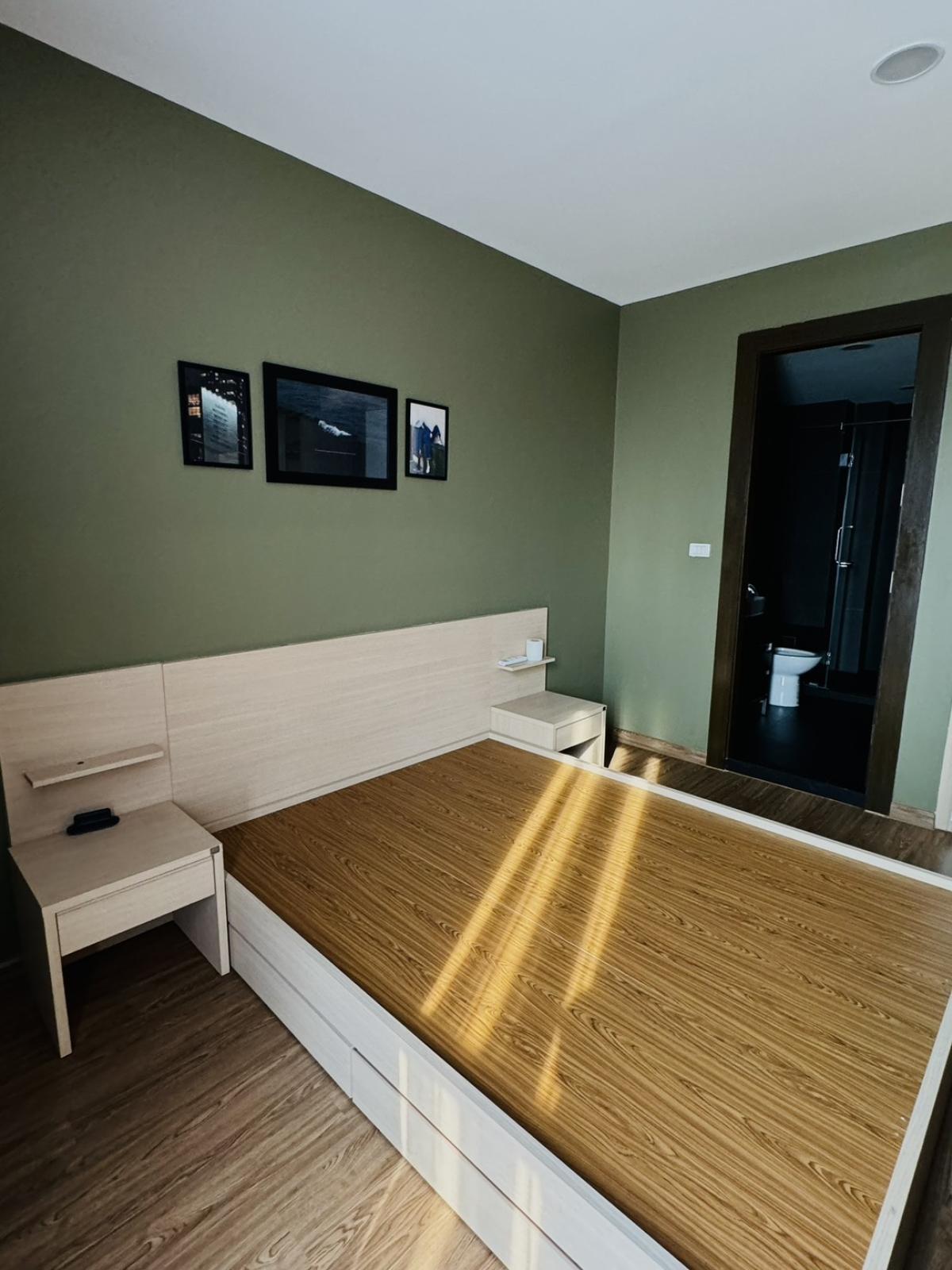 For SaleCondoRatchadapisek, Huaikwang, Suttisan : 03/04/2026, # 🏙️ For sale: RHYTHM Ratchada condominium project next to MRT Ratchada, beautiful view, 1 bedroom, 46 sqm, only 3.7 million! 🔥 0642748883