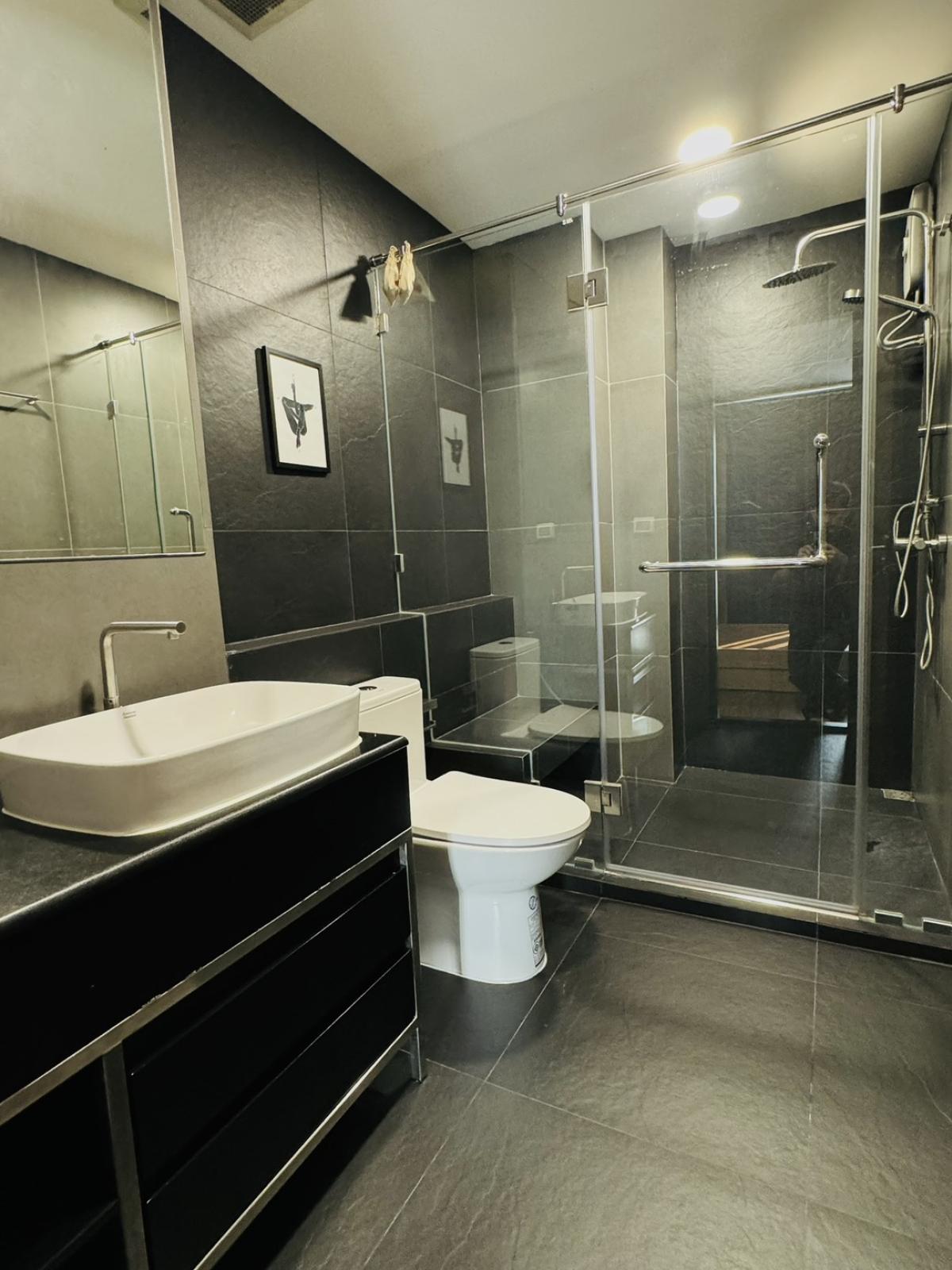 For SaleCondoRatchadapisek, Huaikwang, Suttisan : 03/04/2026, # 🏙️ For sale: RHYTHM Ratchada condominium project next to MRT Ratchada, beautiful view, 1 bedroom, 46 sqm, only 3.7 million! 🔥 0642748883