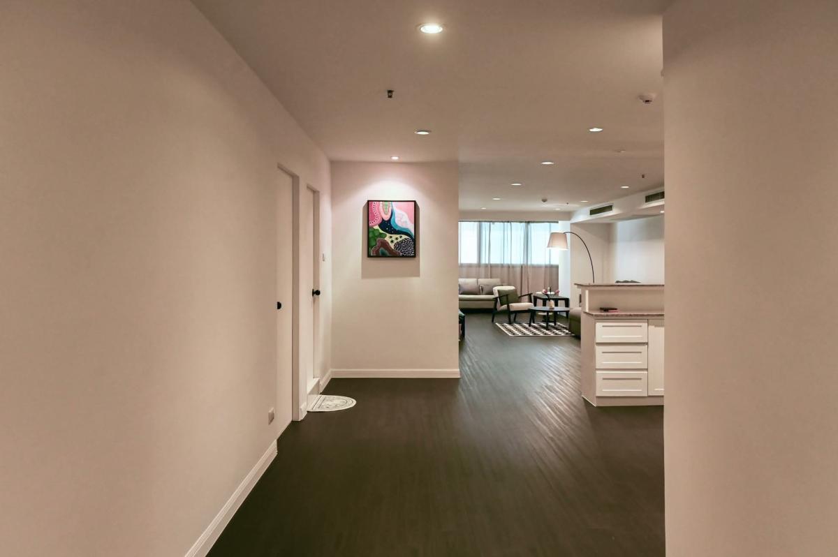 ขายคอนโดนานา : 03/04/2026, รวมค่าโอนLuxury 2-Bed Condo @ Crystal Garden Nana BTS – Prime Location! 
ขาย/เช่า 127 ตร.ม. ราคาโดนใจ ใกล้ Terminal 21, Emquartier! 0642748883