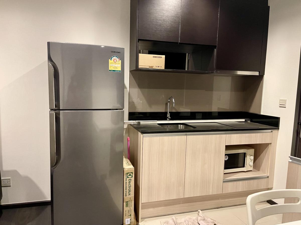 ขายคอนโดสุขุมวิท อโศก ทองหล่อ : 03/04/2026, รวมค่าโอนใกล้ BTS อโศก! คอนโด Edge Sukhumvit 23 ห้อง 1 นอน ขาย 5.35 ลบ. 
พื้นที่กว้าง 30 ตร.ม. พร้อมสิ่งอำนวยความสะดวกครบครัน! 0642748883