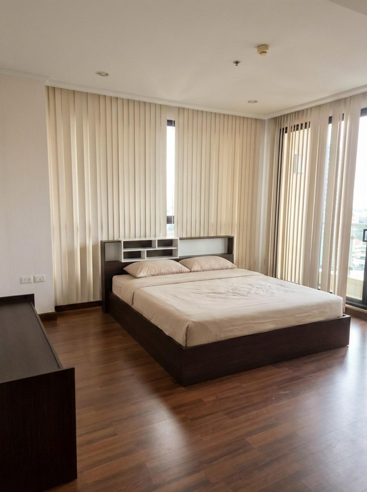 For RentCondoSathorn, Narathiwat : 03/04/2026, # Luxury 2BR/2BA Condo with Sky Lounge at Supalai Elite Sathorn - 45,000 THB - Minutes to BTS Chong Nonsi 0642748883