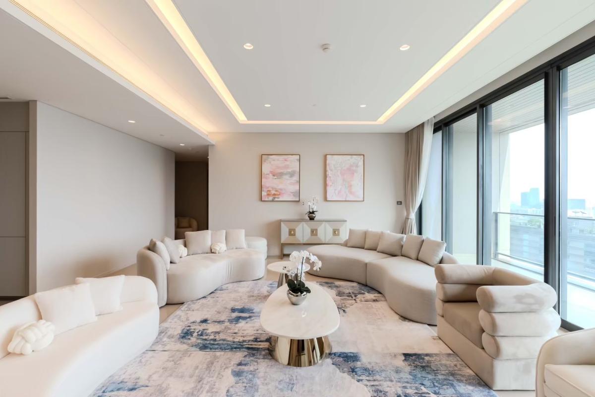 For SaleCondoWitthayu, Chidlom, Langsuan, Ploenchit : 03/04/2026, Luxury 5-Bed Condo @ The Residences Sindhorn Kempinski – For Sale 129M / Rent 650K
Prime BTS Chidlom Location, 359 sqm of Elegance and Space! 0642748883