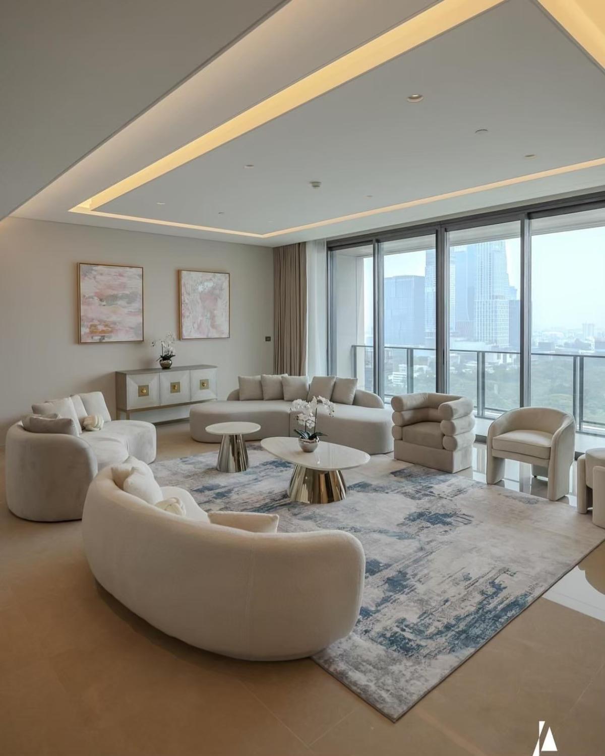 For SaleCondoWitthayu, Chidlom, Langsuan, Ploenchit : 03/04/2026, Luxury 5-Bed Condo @ The Residences Sindhorn Kempinski – For Sale 129M / Rent 650K
Prime BTS Chidlom Location, 359 sqm of Elegance and Space! 0642748883