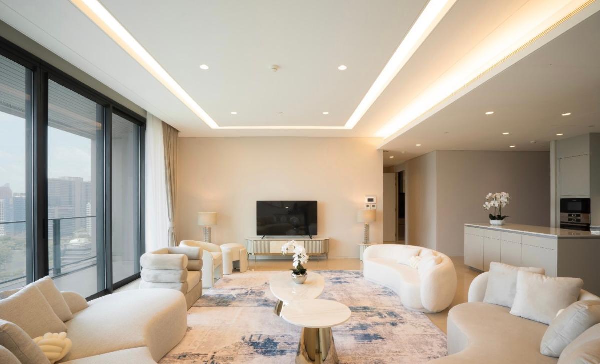 For SaleCondoWitthayu, Chidlom, Langsuan, Ploenchit : 03/04/2026, Luxury 5-Bed Condo @ The Residences Sindhorn Kempinski – For Sale 129M / Rent 650K
Prime BTS Chidlom Location, 359 sqm of Elegance and Space! 0642748883