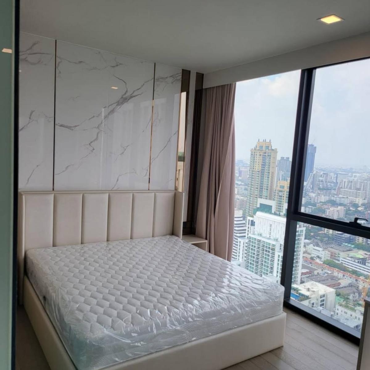 For SaleCondoSukhumvit, Asoke, Thonglor : 03/04/2026, Luxury in the heart of Asoke! 2-bedroom condo, 89.93 sq.m., only 28 million
Near BTS/MRT Asoke, convenient transportation with complete facilities! 0642748883