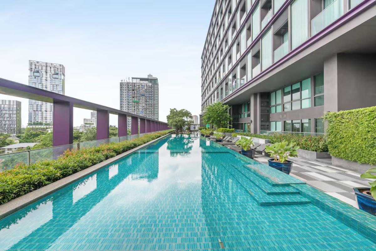 For SaleCondoSukhumvit, Asoke, Thonglor : 03/04/2026, Luxury condo in the heart of Thonglor, 1 bedroom, ready to move in!
Noble Remix, premium floor, great price, only 5.39 million THB. 0642748883