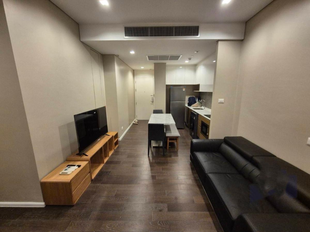 ขายคอนโดลาดพร้าว เซ็นทรัลลาดพร้าว : 03/04/2026, รวมค่าโอนคอนโดหรู The Saint Residences 2 นอน 2 น้ำ ใกล้ BTS ห้าแยกลาดพร้าว 
ราคาเบาๆ 5.3 ล้าน วิวดี พร้อมสระว่ายน้ำและฟิตเนสครบ! 0642748883