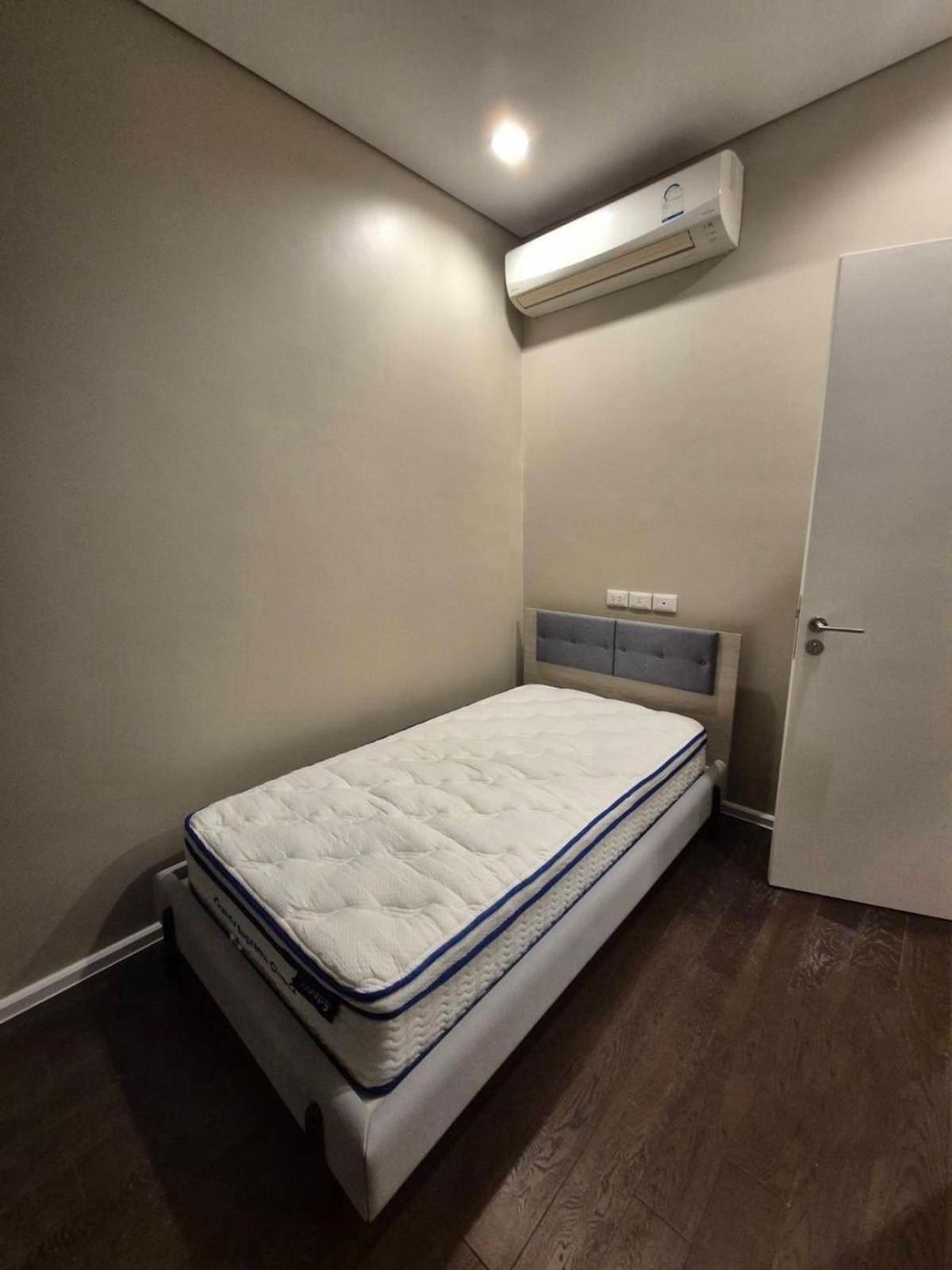 ขายคอนโดลาดพร้าว เซ็นทรัลลาดพร้าว : 03/04/2026, รวมค่าโอนคอนโดหรู The Saint Residences 2 นอน 2 น้ำ ใกล้ BTS ห้าแยกลาดพร้าว 
ราคาเบาๆ 5.3 ล้าน วิวดี พร้อมสระว่ายน้ำและฟิตเนสครบ! 0642748883