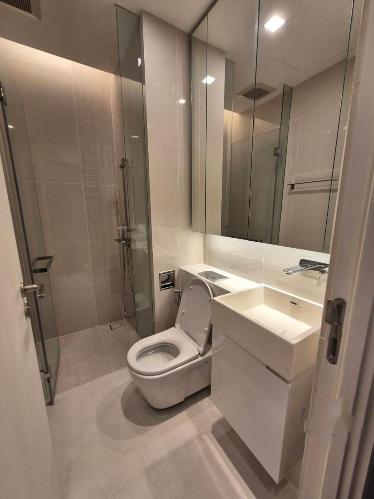 ขายคอนโดลาดพร้าว เซ็นทรัลลาดพร้าว : 03/04/2026, รวมค่าโอนคอนโดหรู The Saint Residences 2 นอน 2 น้ำ ใกล้ BTS ห้าแยกลาดพร้าว 
ราคาเบาๆ 5.3 ล้าน วิวดี พร้อมสระว่ายน้ำและฟิตเนสครบ! 0642748883