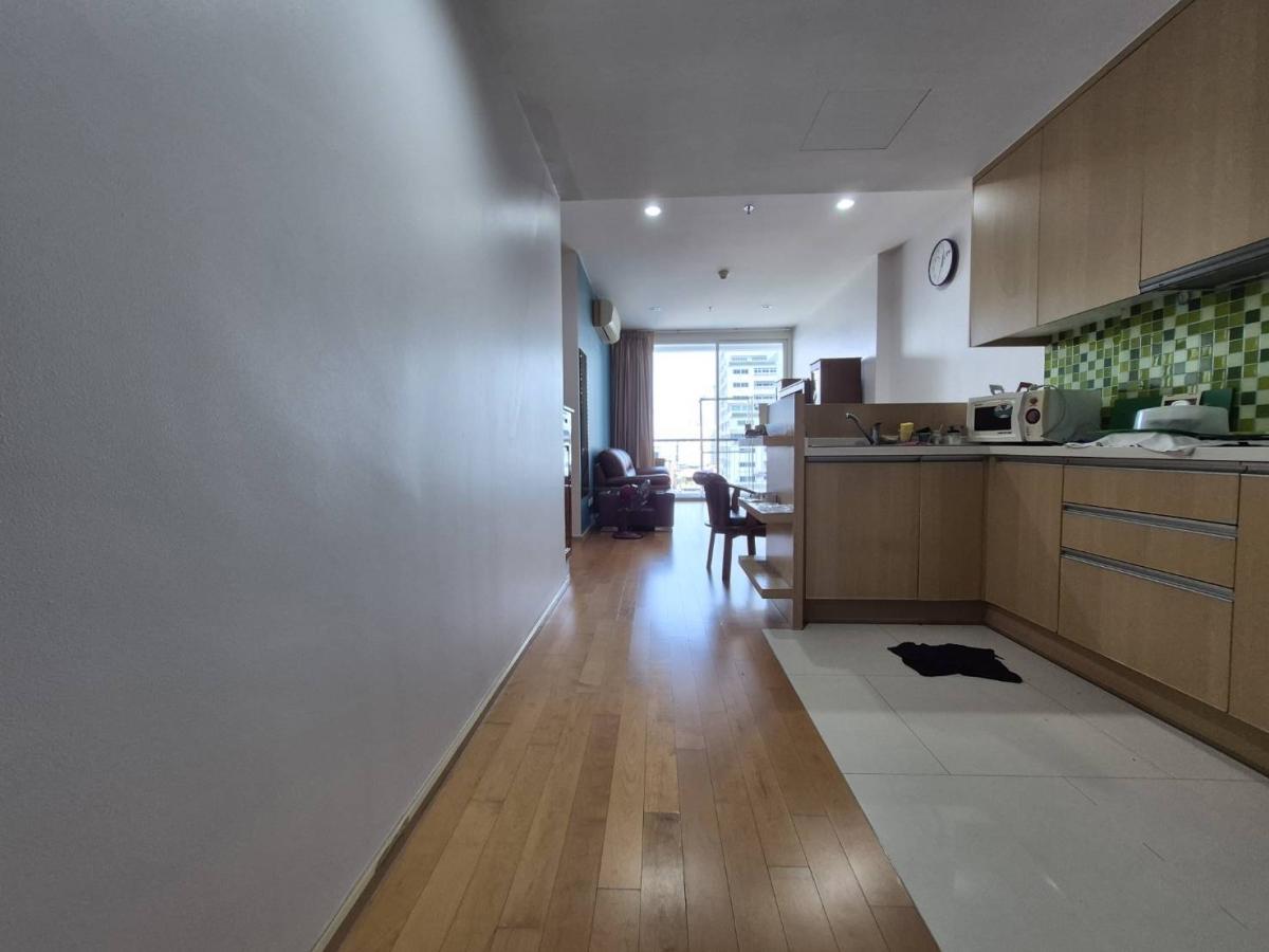 ให้เช่าคอนโดราชเทวี พญาไท : 03/04/2026, 🔥 เช่าคอนโด Villa Rachatewi 1 ห้องนอน ใกล้ BTS ราชเทวี เพียง 25,000 บาท/เดือน! 
💫 สิ่งอำนวยความสะดวกครบ ฟิตเนส-สระว่ายน้ำ พร้อมปลอดภัย 24 ชม. 0642748883