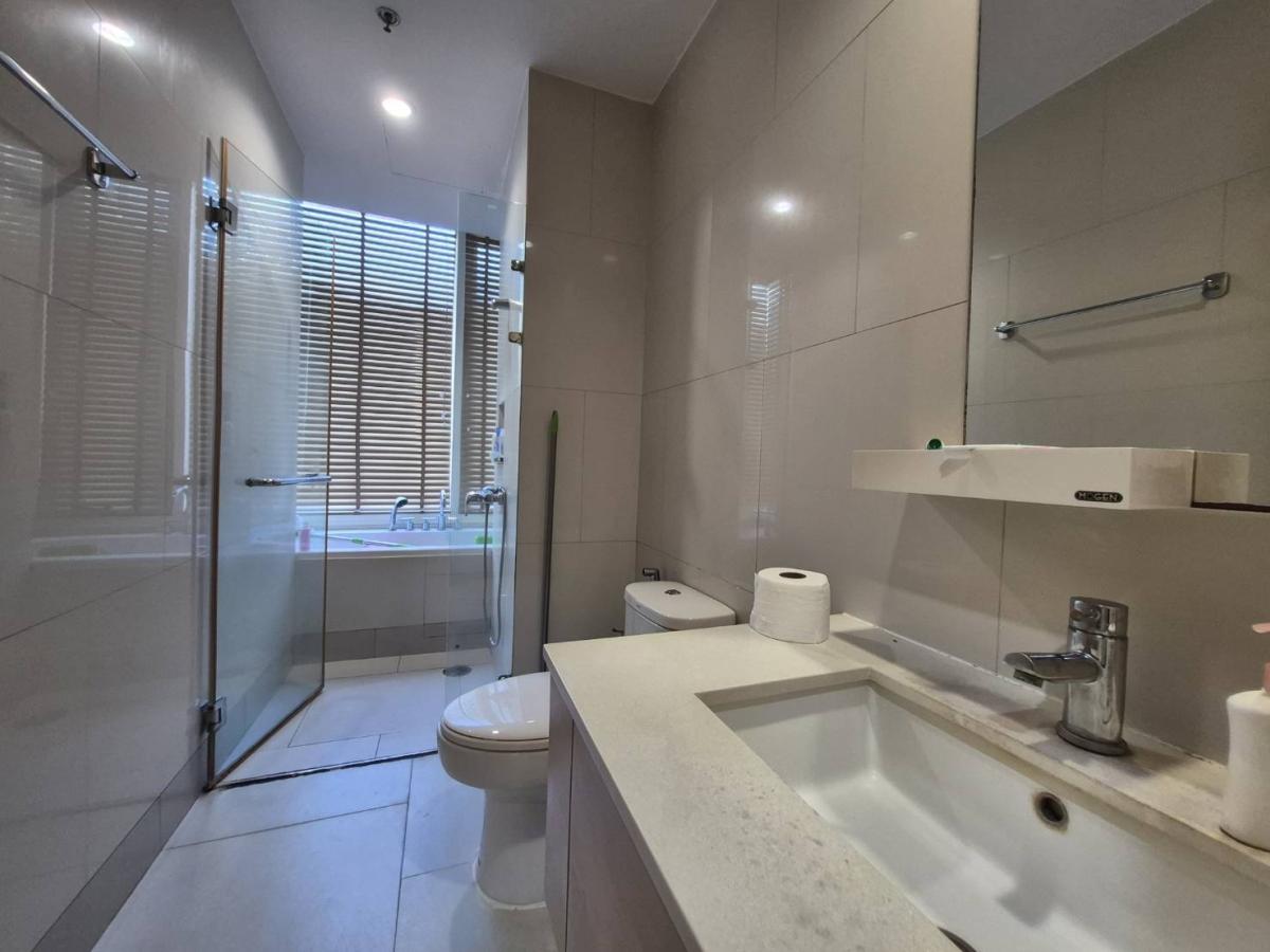 ให้เช่าคอนโดราชเทวี พญาไท : 03/04/2026, 🔥 เช่าคอนโด Villa Rachatewi 1 ห้องนอน ใกล้ BTS ราชเทวี เพียง 25,000 บาท/เดือน! 
💫 สิ่งอำนวยความสะดวกครบ ฟิตเนส-สระว่ายน้ำ พร้อมปลอดภัย 24 ชม. 0642748883