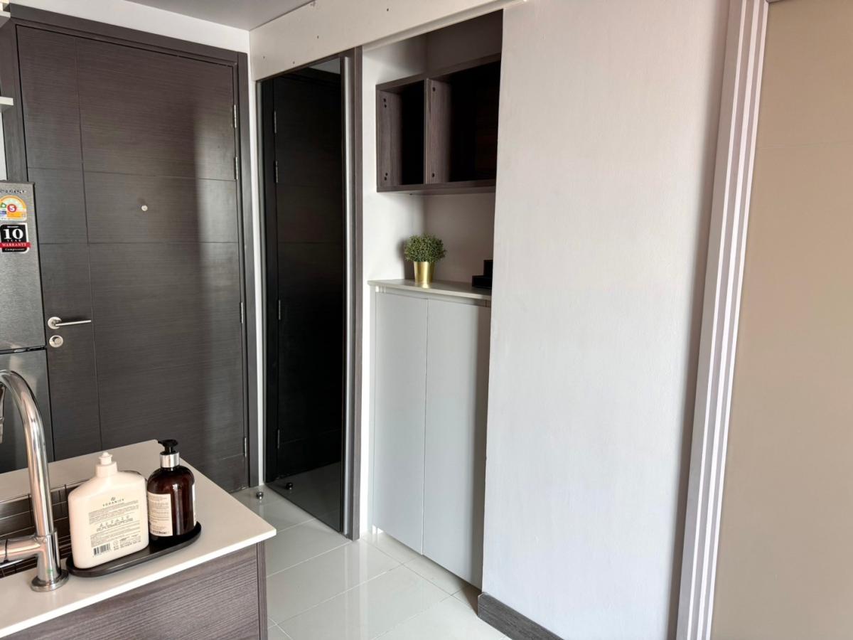 For RentCondoSukhumvit, Asoke, Thonglor : 03/04/2026, For rent: Ceil by Sansiri condo next to Ekkamai BTS, 1 bedroom for only 19,000 baht!
Area 34 sq.m. with complete facilities. Don't miss out! 0642748883