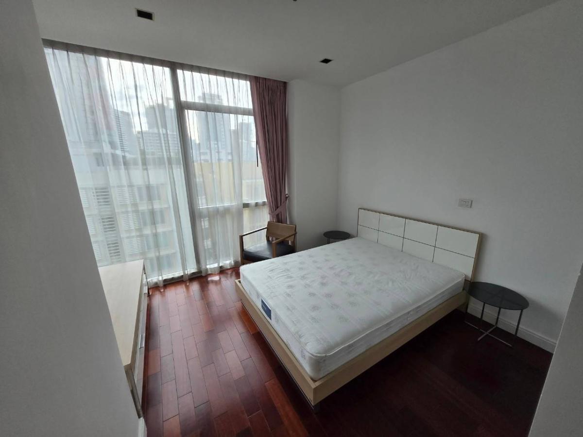 ให้เช่าคอนโดวิทยุ ชิดลม หลังสวน : 03/04/2026, หรูหรากลางเมือง! 3 ห้องนอน Athenee Residence ใกล้ BTS เพลินจิต 
เช่าเพียง 125,000 บาท/ด. ขนาด 170.25 ตร.ม. พร้อมสิ่งอำนวยความสะดวกครบครัน 0642748883