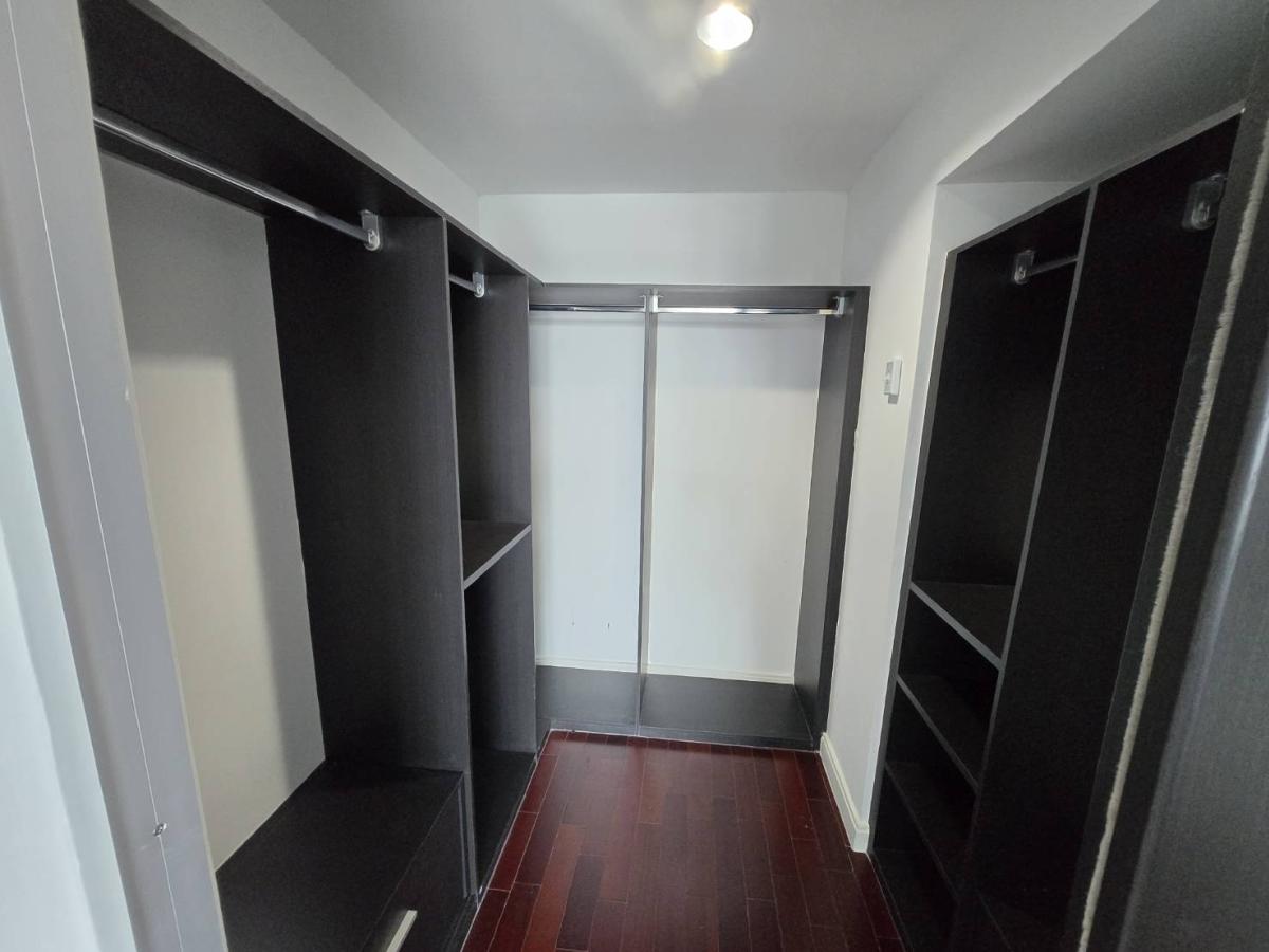 ให้เช่าคอนโดวิทยุ ชิดลม หลังสวน : 03/04/2026, หรูหรากลางเมือง! 3 ห้องนอน 196 ตร.ม. ที่ Athenee Residence 
เชื่อมต่อ BTS เพลินจิต ใกล้ห้างและสถานทูต ราคา 145,000 บาท/เดือน 0642748883