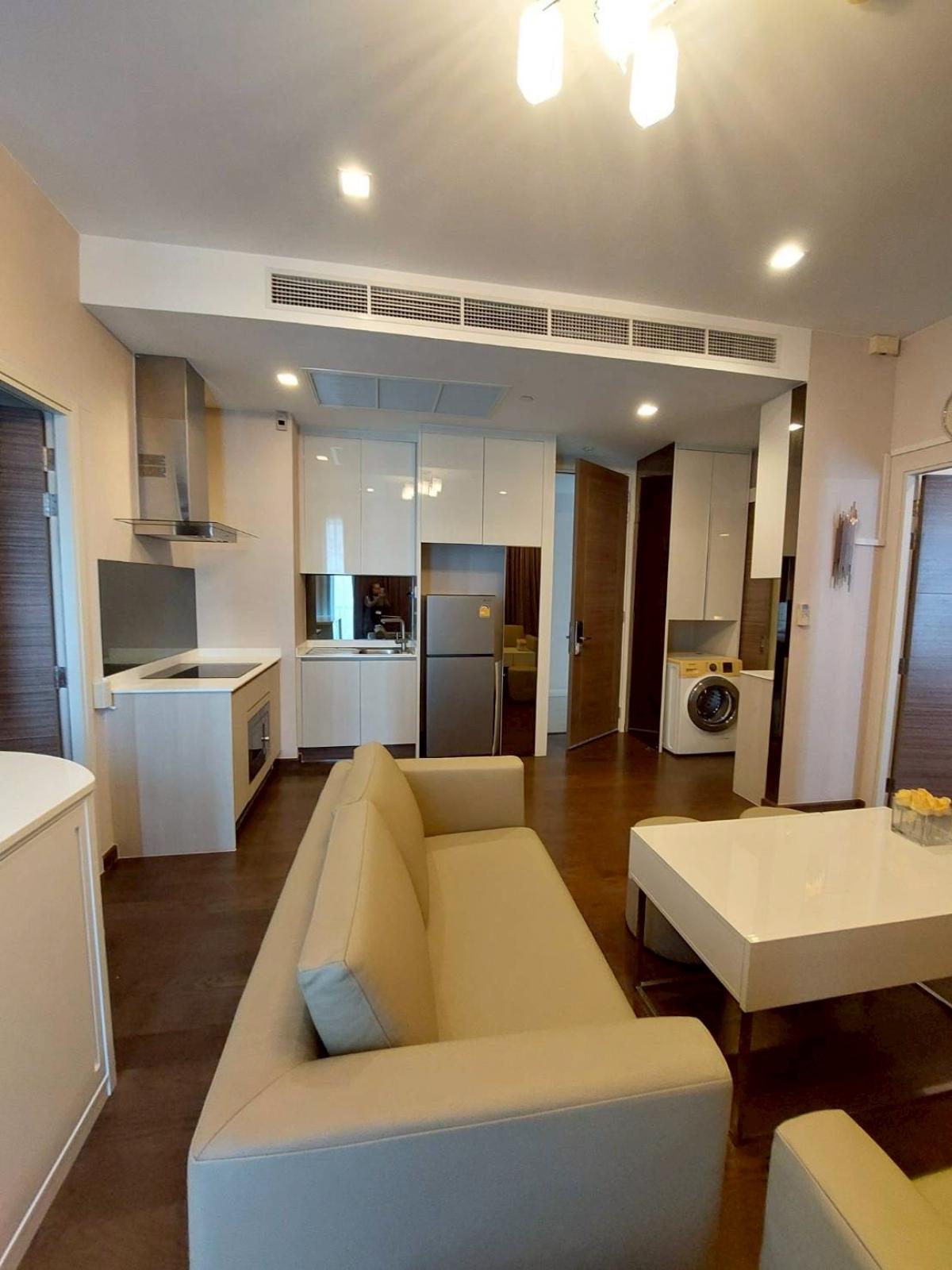 ให้เช่าคอนโดพระราม 9 เพชรบุรีตัดใหม่ RCA : 03/04/2026, สวยครบ! 2 ห้องนอน Q Asoke ใกล้ BTS/MRT เพชรบุรี เพียง 53,000 บาท/เดือน 
พร้อมสระว่ายน้ำ ฟิตเนส และสิ่งอำนวยความสะดวกเต็มรูปแบบ! 0642748883