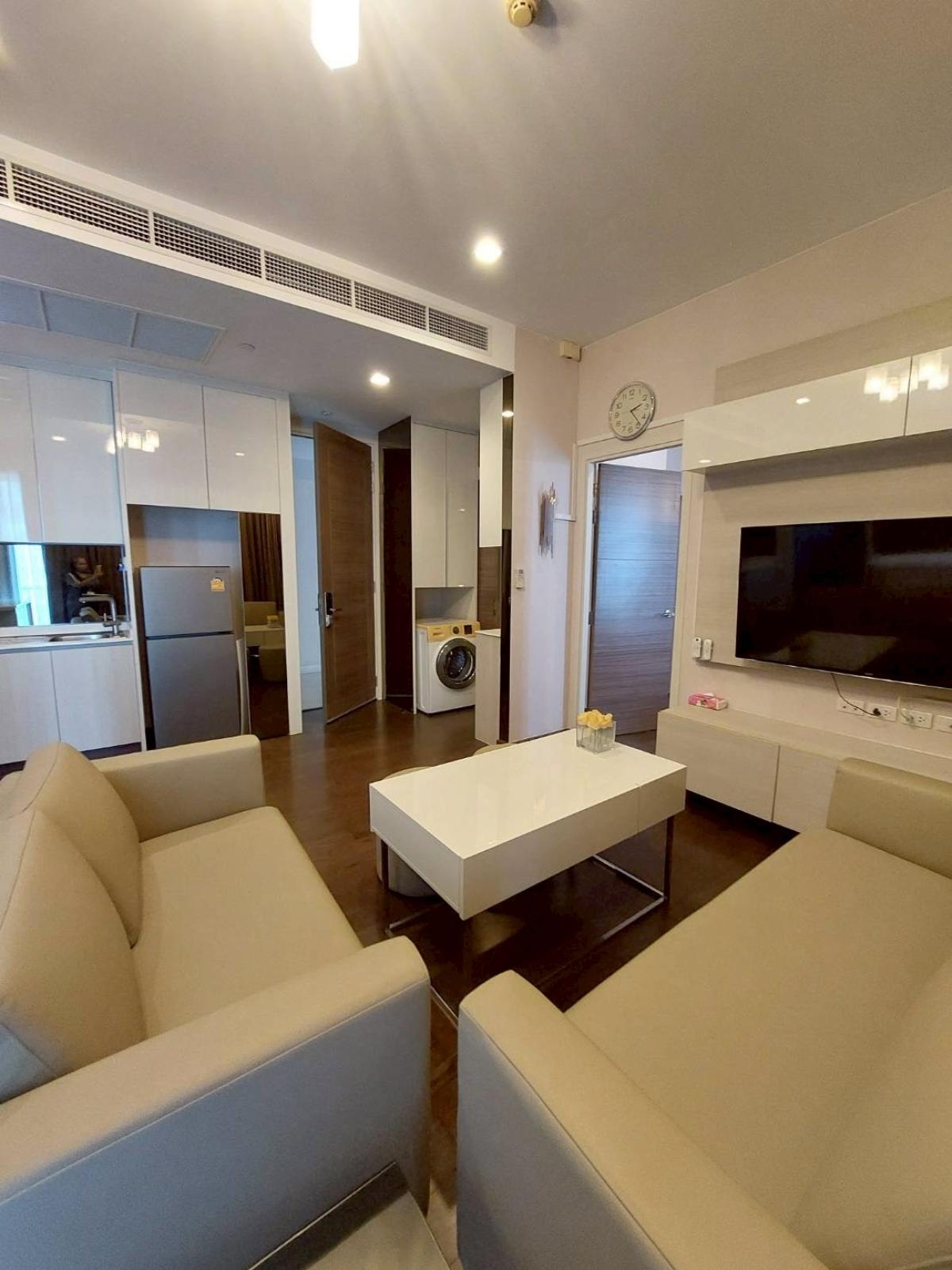 ให้เช่าคอนโดพระราม 9 เพชรบุรีตัดใหม่ RCA : 03/04/2026, สวยครบ! 2 ห้องนอน Q Asoke ใกล้ BTS/MRT เพชรบุรี เพียง 53,000 บาท/เดือน 
พร้อมสระว่ายน้ำ ฟิตเนส และสิ่งอำนวยความสะดวกเต็มรูปแบบ! 0642748883