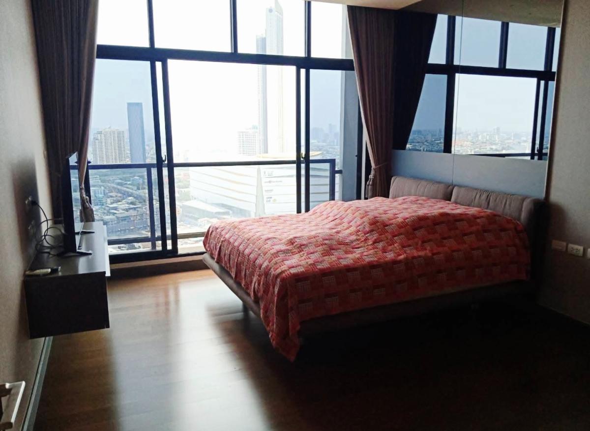 For SaleCondoWongwianyai, Charoennakor : 03/04/2026, Luxury 3-bedroom, 4-bathroom Urbano Absolute Sathon-Taksin
Rent for 95,000 THB/month or sell for 25.3 million, ready to move in, near BTS Krung Thonburi! 0642748883