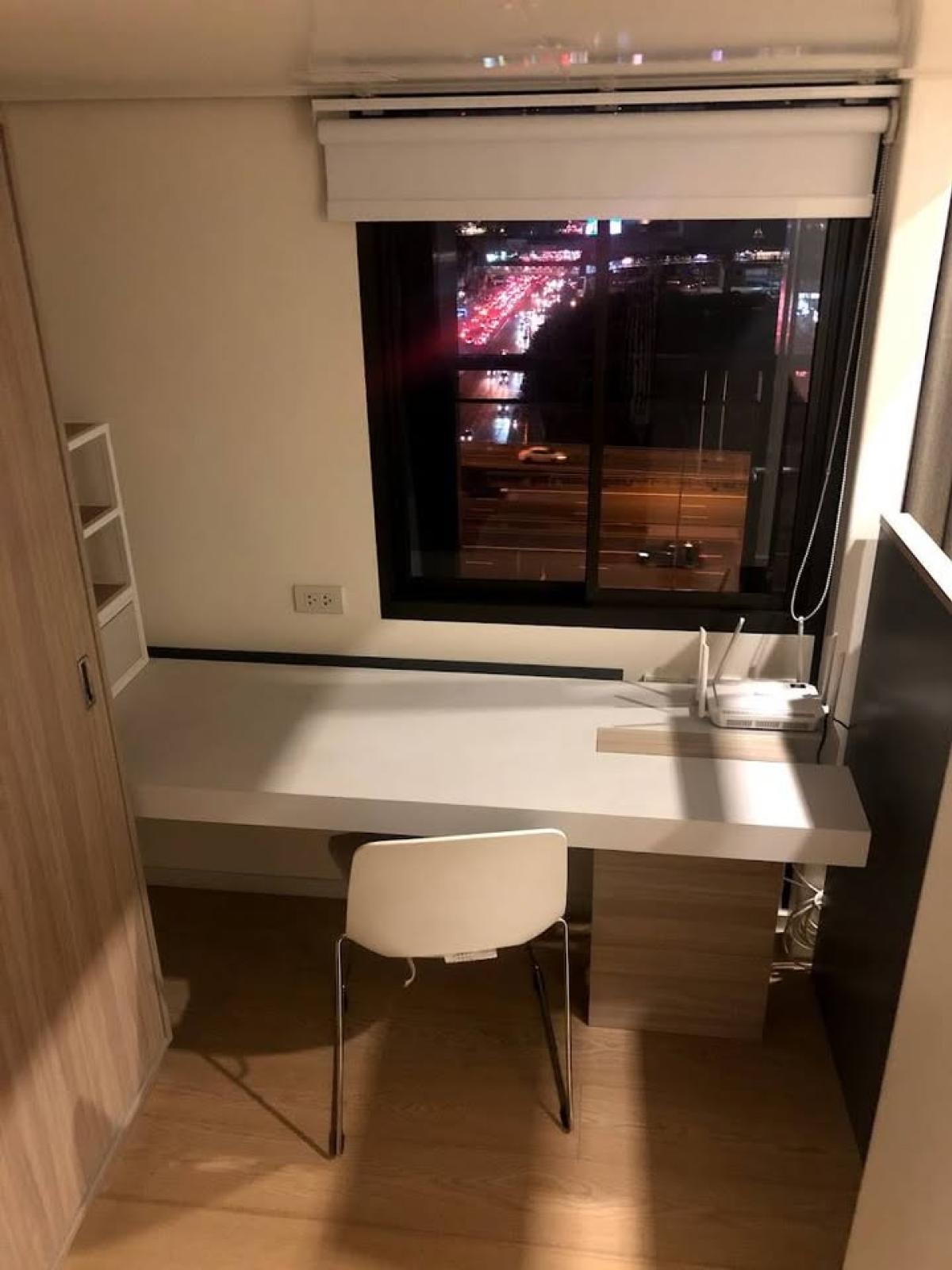 For SaleCondoRama9, Petchburi, RCA : 03/04/2026, Luxury condo 35 sq.m. in the heart of Asoke, special price 4.63 million. Close to BTS/MRT Rama 9!
Fully equipped with amenities such as a gym and swimming pool! 0642748883